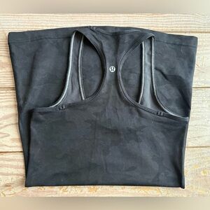 Lululemon camo tank top size 6 (no size dot)